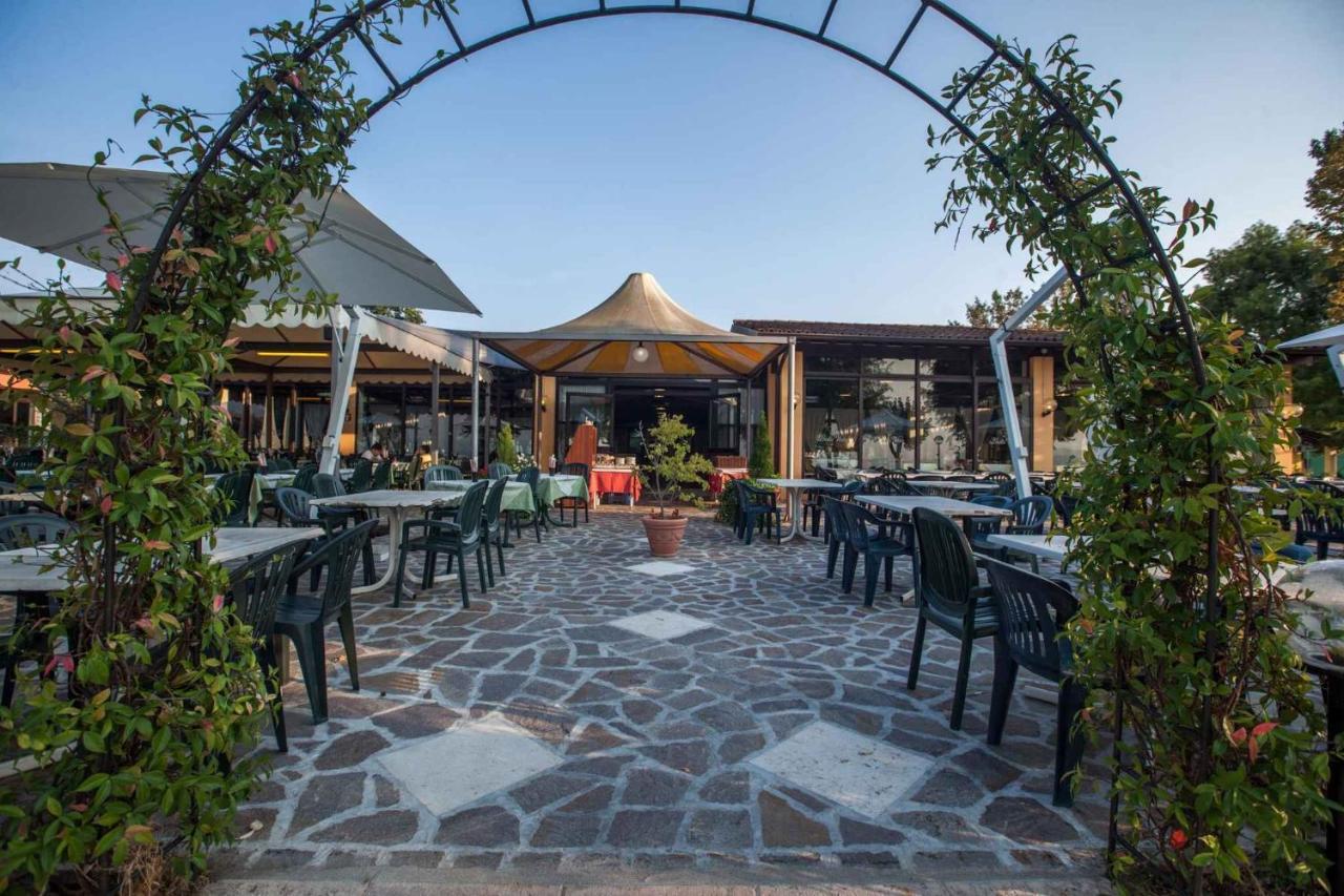 Mobilehomes In Sirmione/Gardasee 22177 Dış mekan fotoğraf