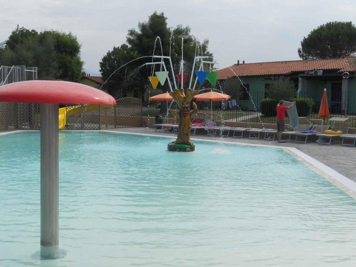 Mobilehomes In Sirmione/Gardasee 22177 Dış mekan fotoğraf
