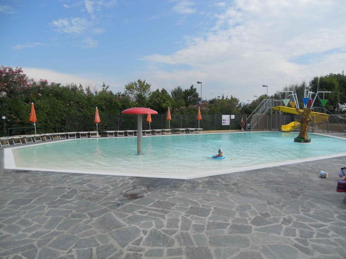 Mobilehomes In Sirmione/Gardasee 22177 Dış mekan fotoğraf