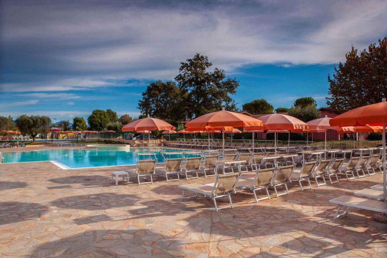 Mobilehomes In Sirmione/Gardasee 22177 Dış mekan fotoğraf